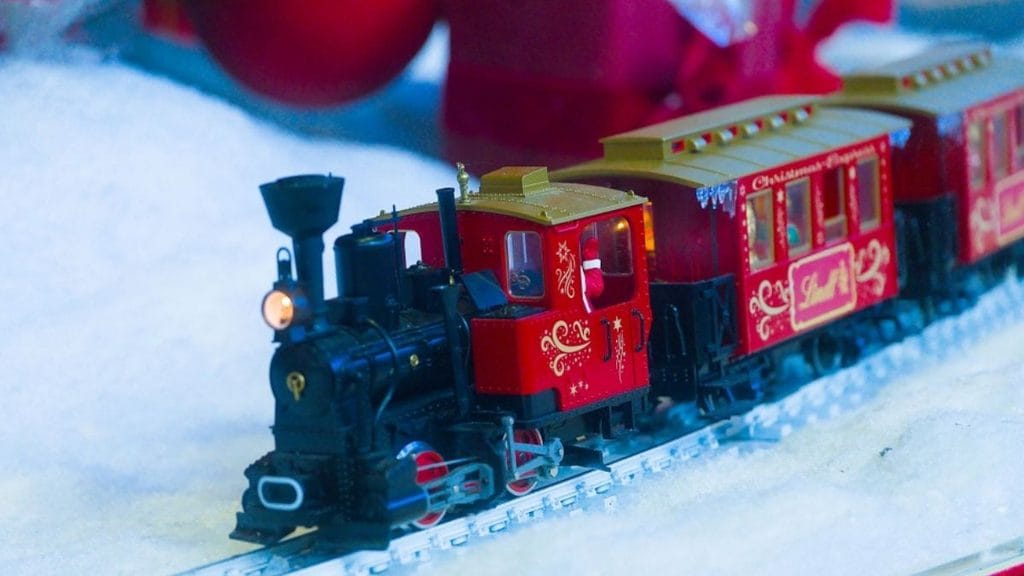 Tren de navidad para árbol modelo clásico con luces LED y melodías navideñas